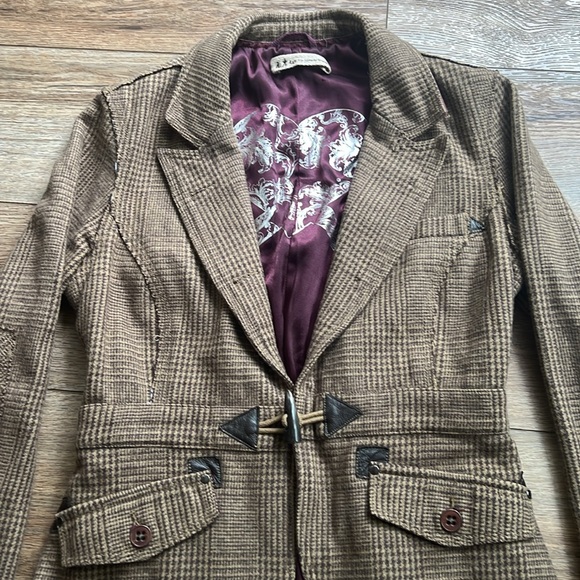 Incredible and Unique Claude Brown Blazer EUC - Picture 2 of 6